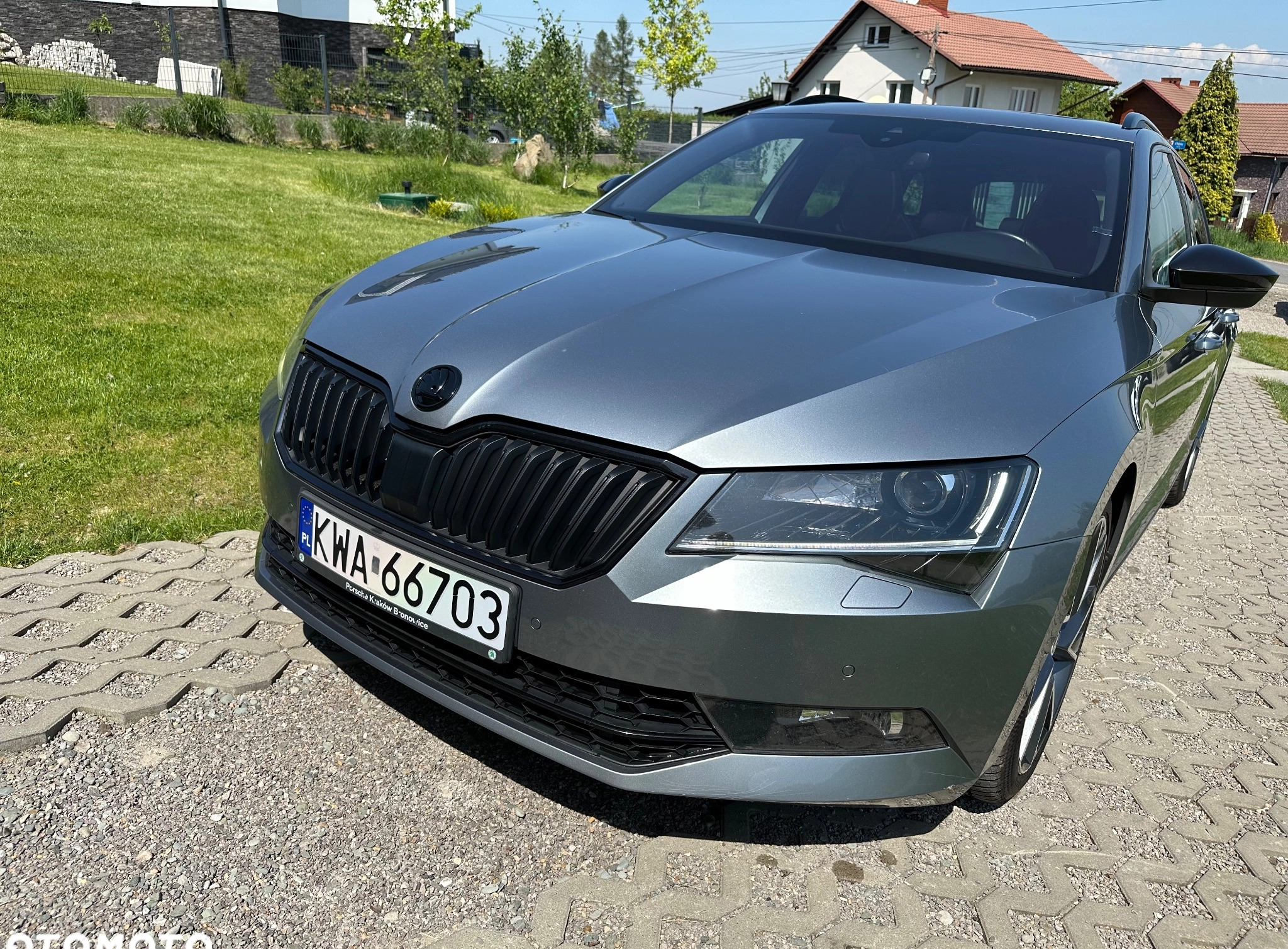 Skoda Superb cena 109400 przebieg: 119600, rok produkcji 2017 z Andrychów małe 781